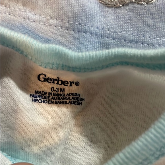 Gerber x2 long sleeve Button down tops. - Picture 10 of 10